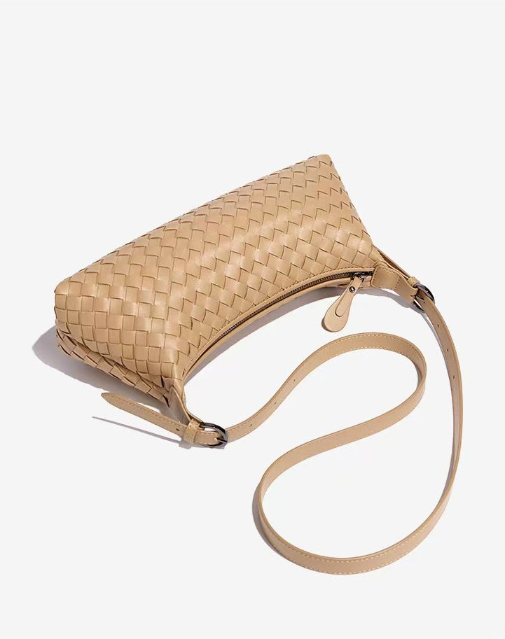 HB004 Woven Handbag