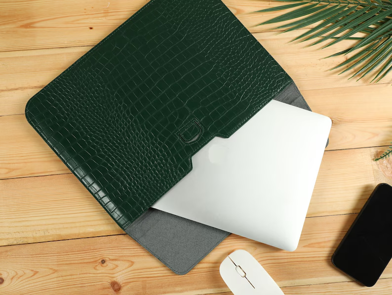 TC005 Laptop Cover