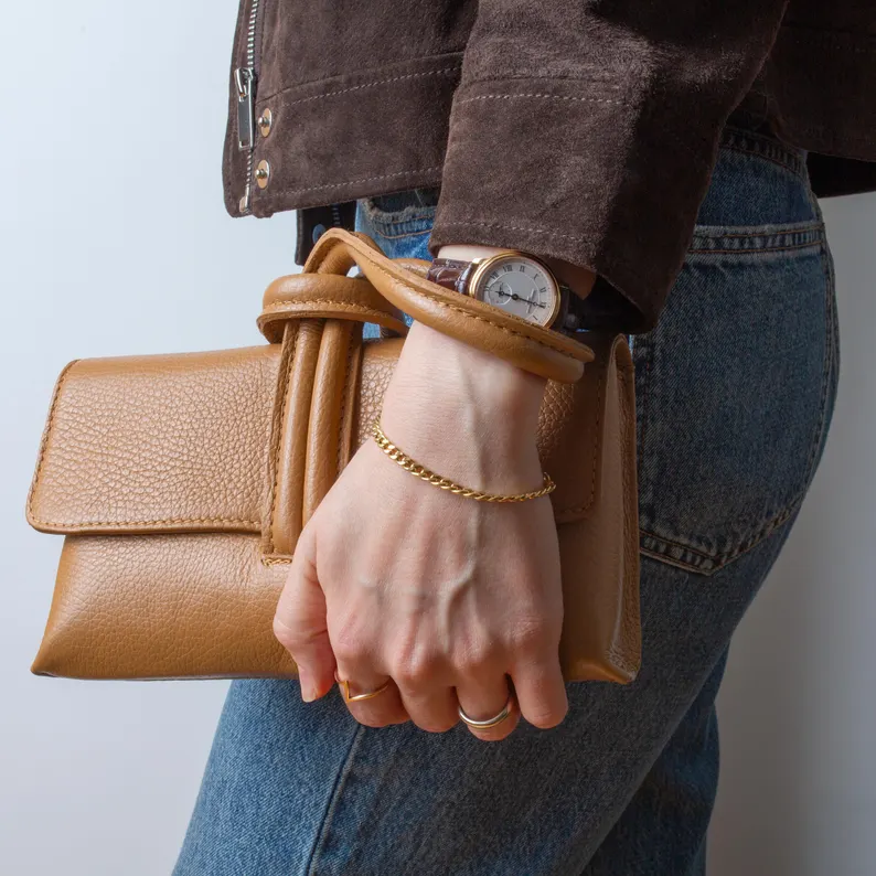 PB011 Wristlet Clutch