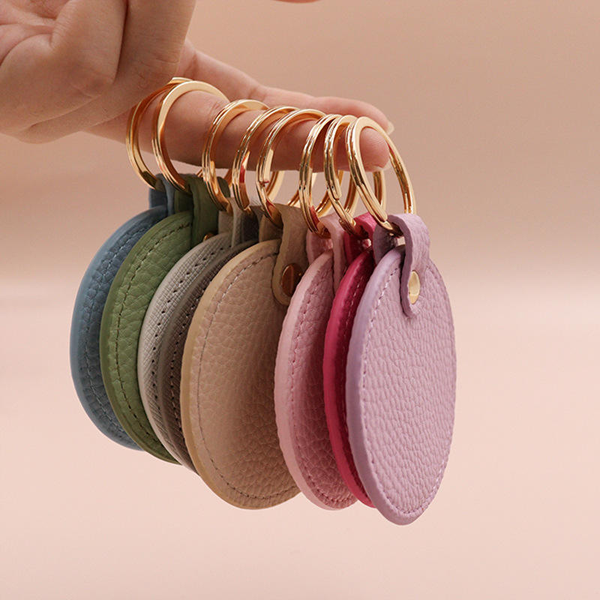 KR005 Circle Keyring
