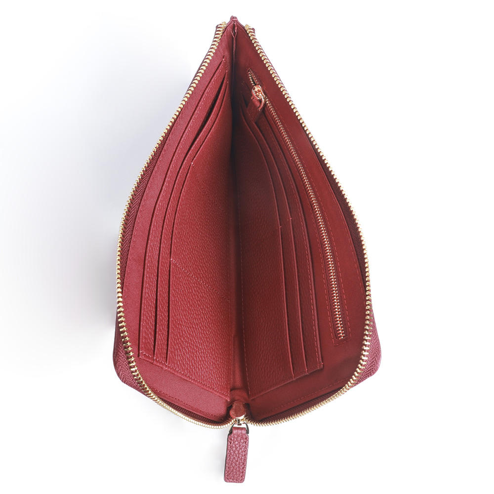 PB010 Zip Clutch