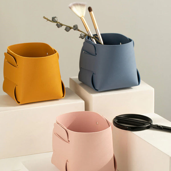 TP002 Pen Holder