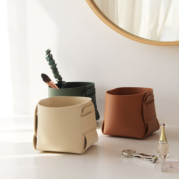 TP002 Pen Holder