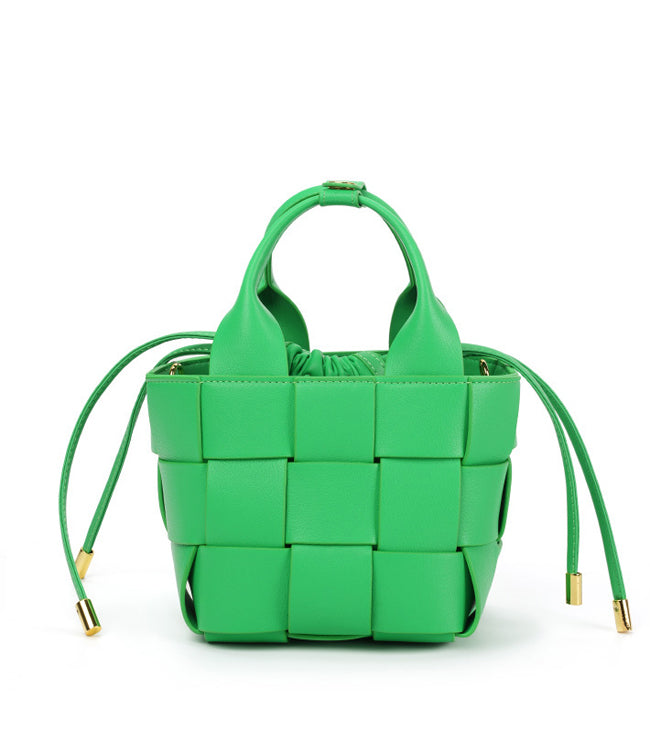 SB018 Woven Bucket Bag