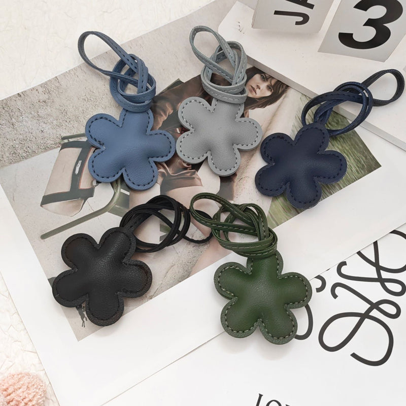 BC004 Flower-shaped Bag Charm