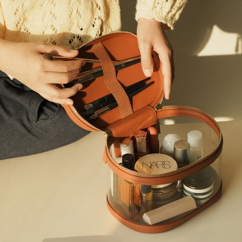 MB018 Transparent Vanity Case